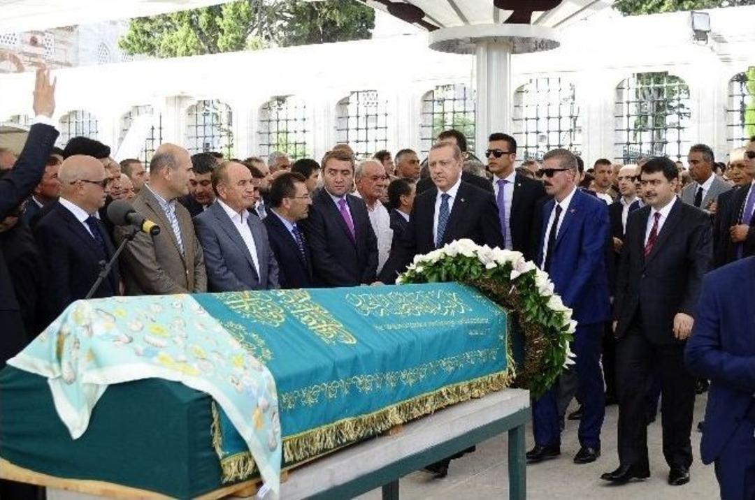 Tulu G&uuml;m&uuml;ştekin Son Yolculuğuna Uğurlandı