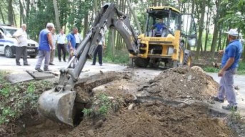 Akyazı&rsquo;da Alt Yapı &Ccedil;alışmaları S&uuml;r&uuml;yor