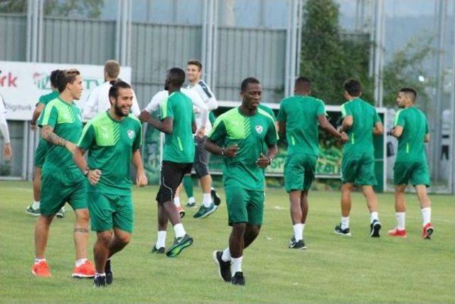 Bursaspor'da Galatasaray Maçı Hazırlıklarına Başladı