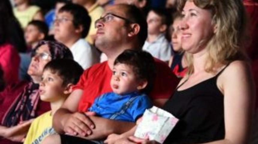 Aliağa&rsquo;da &Uuml;cretsiz Sinema G&uuml;nleri Sona Erdi