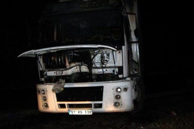 Pkk, Nusaybin de 1 Tır Ile 1 Kamyonu Yaktı 2