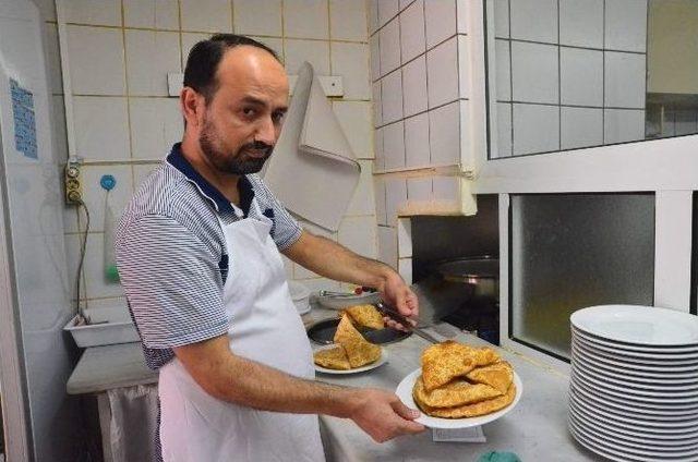 Çiğbörek Mi Çibörek Mi ?