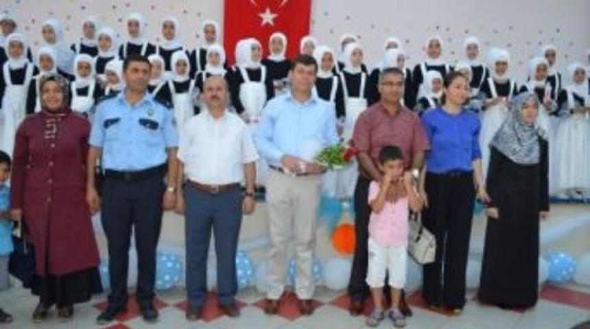 G&ouml;me&ccedil;&rsquo;te Kuran Kursiyerleri Belgelerine Kavuştu
