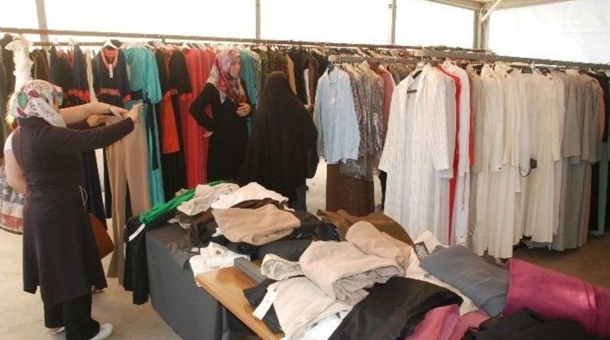 Tokat&rsquo;ta Kız Kur&rsquo;an Kursu Yararına Kermes A&ccedil;ıldı