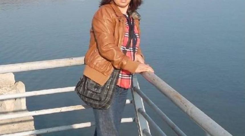 Kazada Yaralanan Anne &Ouml;ld&uuml;, Baba Ve &Ccedil;ocuk Yaşam M&uuml;cadelesi Veriyor