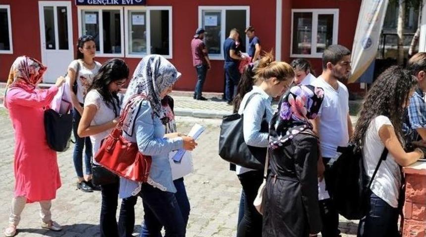 Ardahan &Uuml;niversitesinde Kayıtlar Başladı