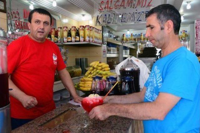 Adana'da Sıcakta Bici Bici Ile Serinliyorlar