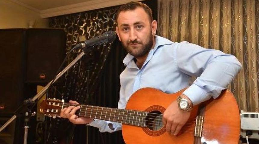 Psikolog Yalnız Yaşadığı Evde Intihar Etti