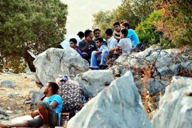“We Don’T Have A Choice” Say Illegal Migrants In Aegean Resort Town