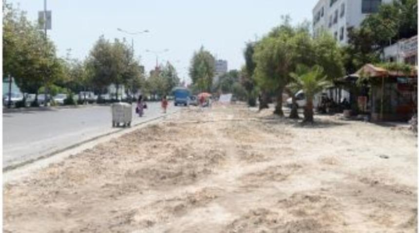 B&uuml;y&uuml;kşehir Belediyesi, Dolmuş Durak Ceplerini Yeniliyor