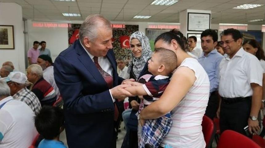 Vatandaşlardan Halk G&uuml;n&uuml;&rsquo;ne B&uuml;y&uuml;k İlgi