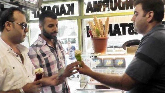 K&uuml;lah Yerine Acılı Biberde Dondurma 2