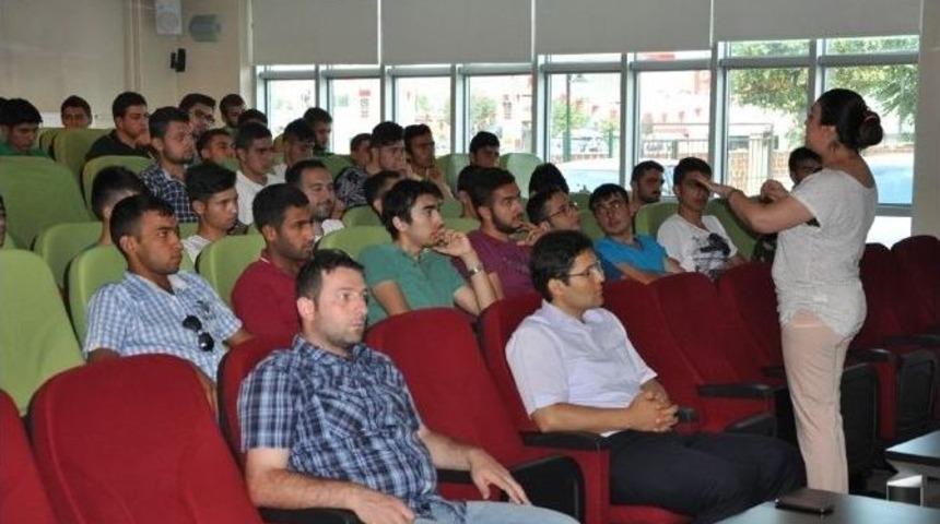 Edirne&rsquo;de Gen&ccedil;lere Madde Bağımlılığı Semineri Verildi