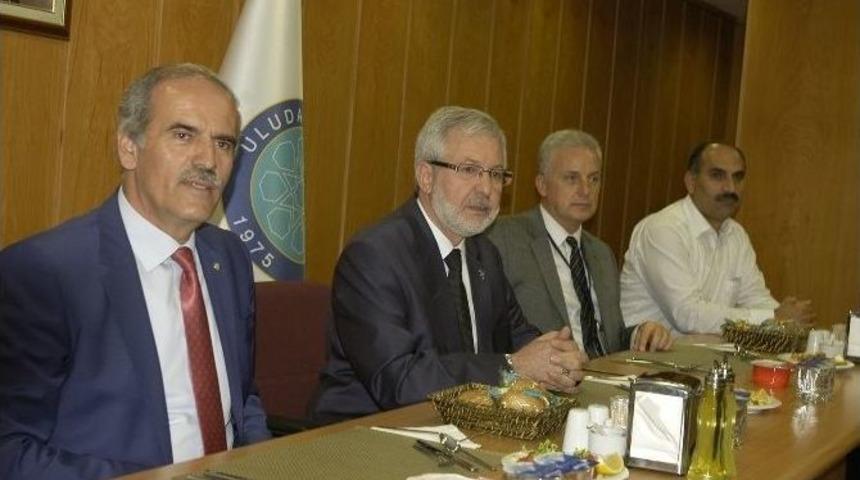 &Uuml;niversite-belediye İş Birliği G&uuml;&ccedil;leniyor