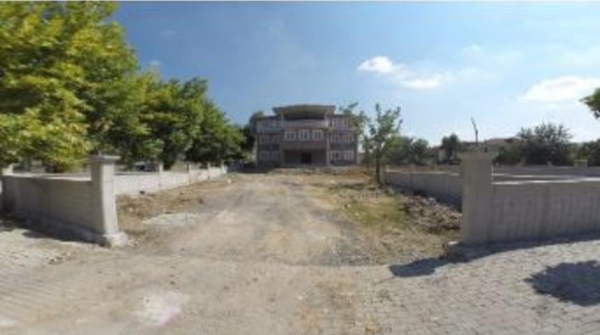 Başkan Ayaz, İl&ccedil;e Emniyet Binası İnşaatında İncelemelerde Bulundu