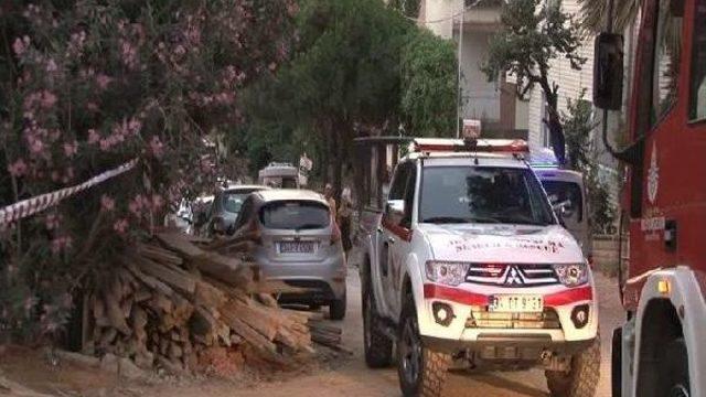 İnşaat Alanında Toprak Kaydı Yanındaki Apartman Tahliye Edildi