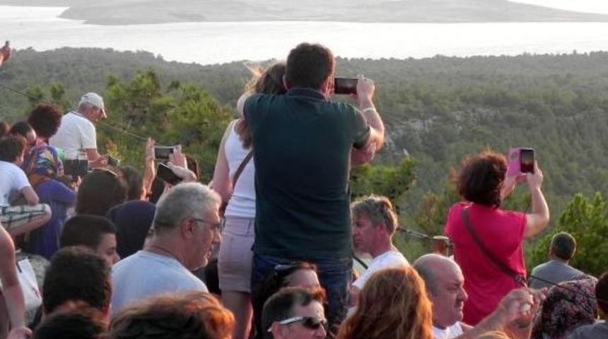 'şeytan Sofrası'nda G&uuml;nbatımı Manzarası