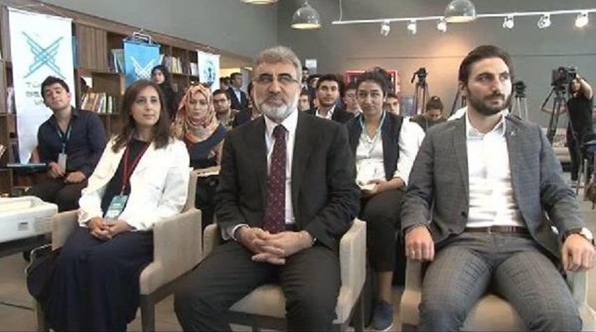 Bakan Yıldız: Ben D&uuml;zeltilecek Bir S&ouml;z Sarf Etmedim