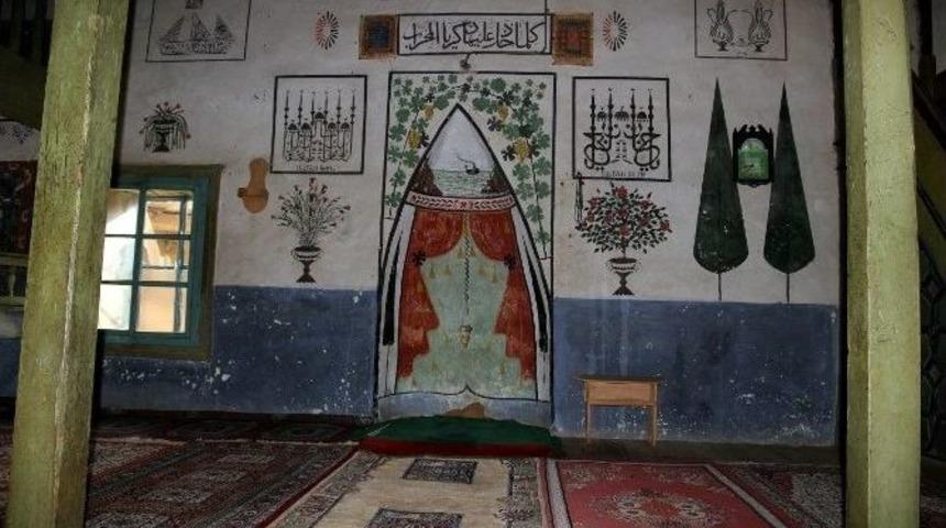 Tarihi L&uuml;bbey Mahallesindeki Araştırmalar İlk Kez Kitaplaştırıldı