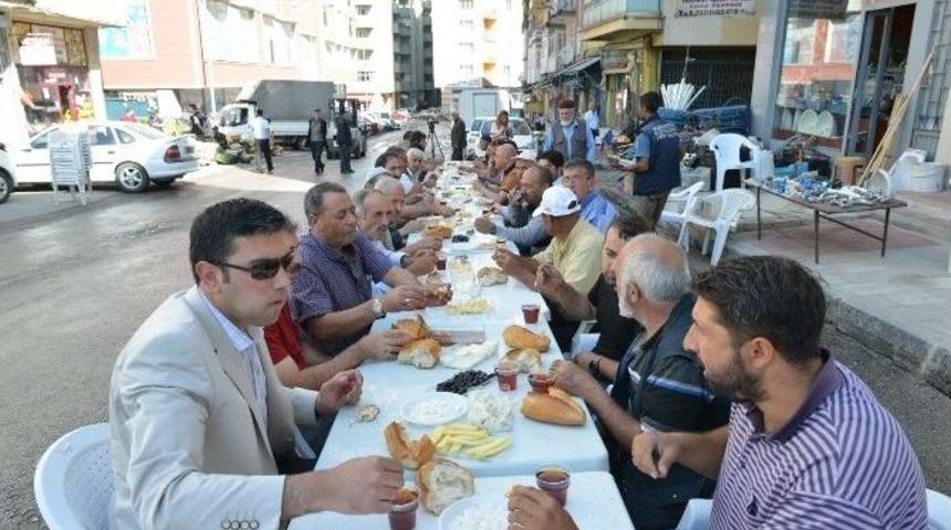 Başkan Korkut Kahvaltı Da Muhtarlarla Bir Araya Geldi