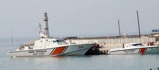 Didim’de Göçmenleri Taşıyan Bot Battı: 2 Ölü