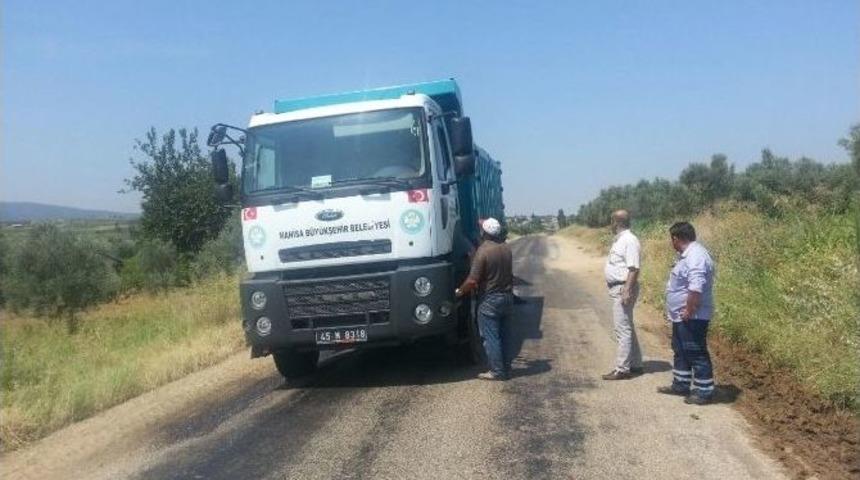 Büyükşehir’den Gölmarmara Yollarına Neşter