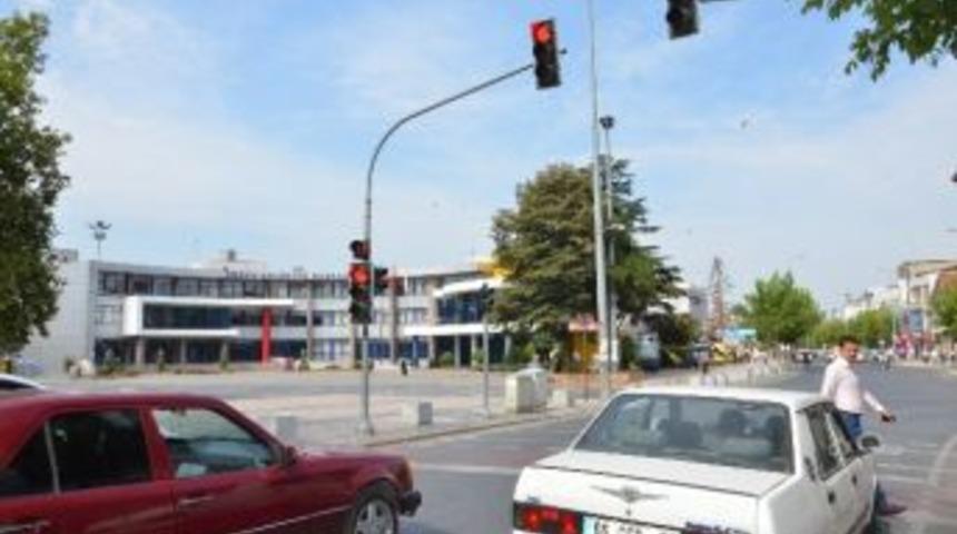 Trafik İşaretlerinin 101. Yıld&ouml;n&uuml;m&uuml;