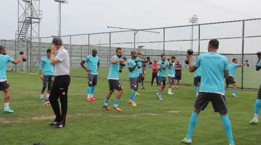 &Ccedil;aykur Rizespor&rsquo;un Yeni Transferleri Antrenmanda