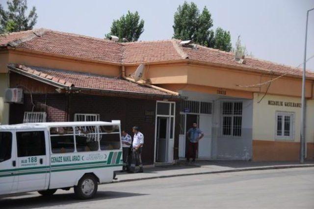 Suruç Bombacı, Kimsesizler Mezarlığı'na Defnedildi