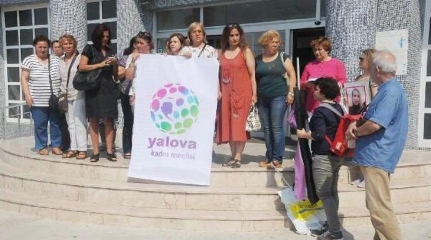 Boşandığı Eşini Sokak Ortasında &Ouml;ld&uuml;ren Sanık Hakim &Ouml;n&uuml;nde