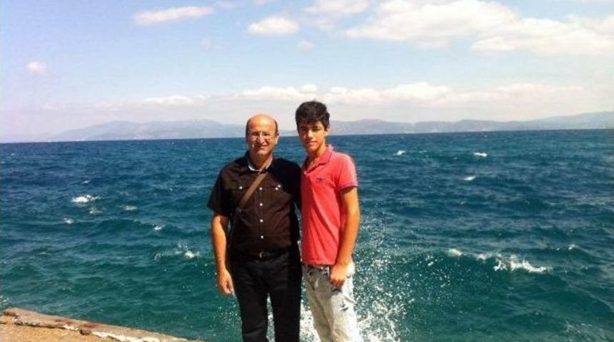 Edirne&rsquo;de Hdp Vekil Adayı, İl Eş Başkanı Ve Oğlu G&ouml;zaltına Alındı