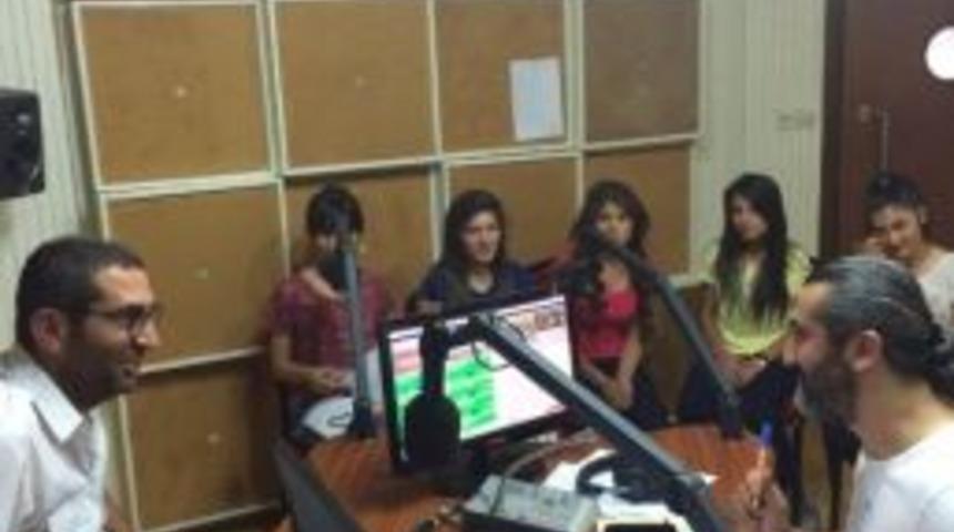 &Ccedil;ekom Tiyatro Ekibi, Trt&rsquo;ye Konuk Oldu