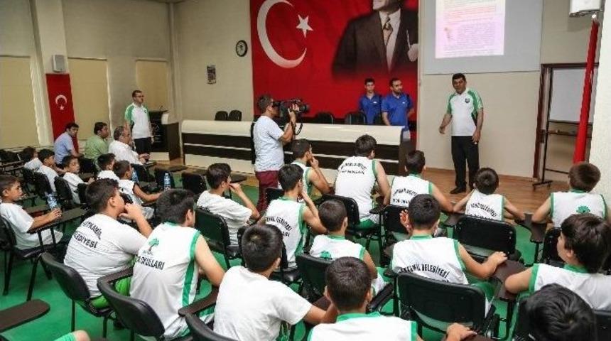 Fadıloğlu, Yaz Spor Okullarını Ziyaret Etti