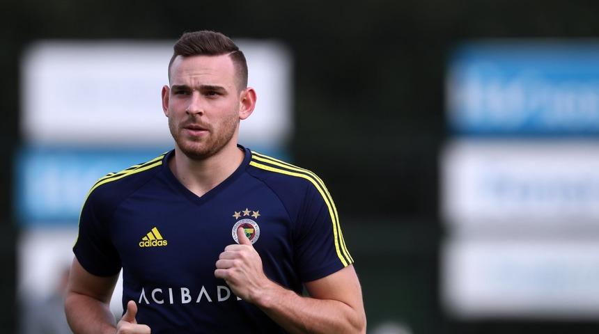 Fenerbahçe'den ayrılan yıldız için bomba iddia