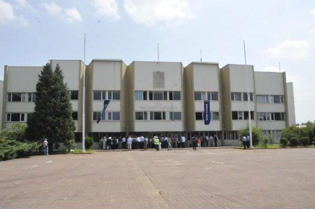 Kocaeli Eski Valilik Binası kent Meydanı Ve Otopark Olacak 3