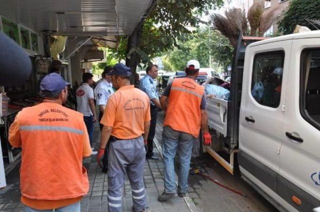 53 Yaşındaki Kadının Evinden 10 Kamyonet &Ccedil;&ouml;p &Ccedil;ıktı 1