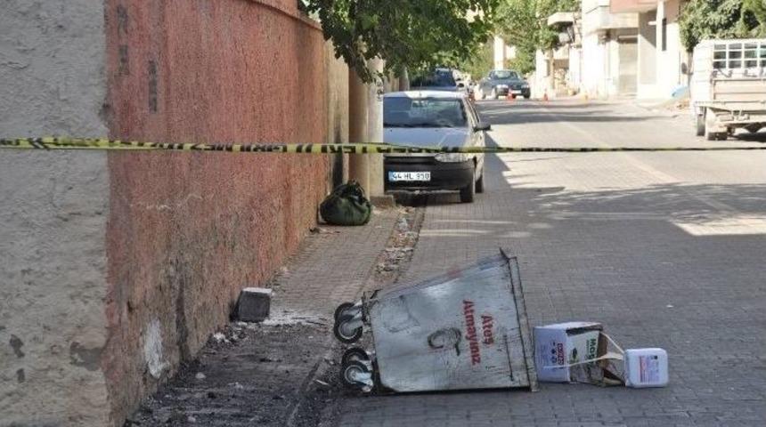 Okul &Ouml;n&uuml;ne Bırakılan Ş&uuml;pheli Boh&ccedil;a, Korku Ve Paniğe Neden Oldu