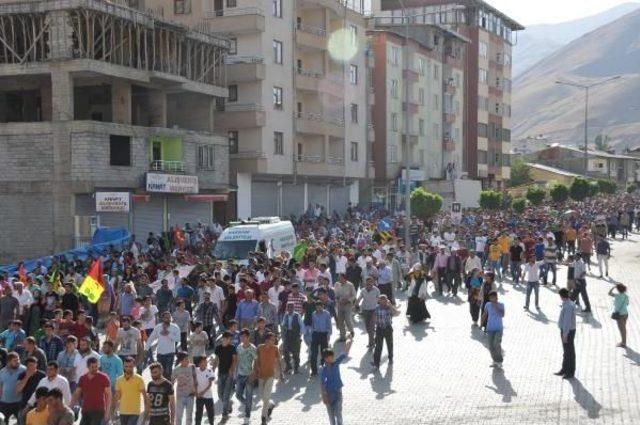 Ypg'li Turan'ın Cenazesi Hakkari'de Toprağa Verildi.