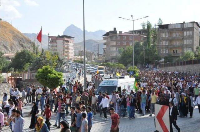 Ypg'li Turan'ın Cenazesi Hakkari'de Toprağa Verildi.