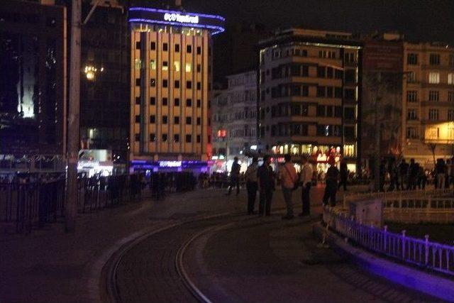 Taksim Meydanında Şüpheli Kadın Paniği