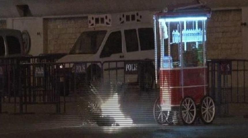 Taksim Meydan'da Ş&uuml;pheli &Ccedil;anta Alarmı