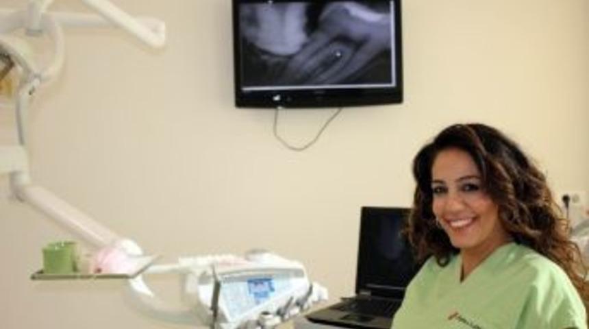 Bakımlı Ağız Ve Dişler Hastalıklara Kalkan