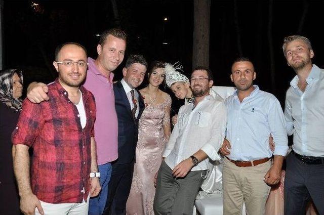 Magid Ailesinin Mutlu G&uuml;n&uuml; 1