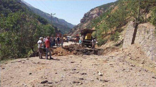 Tunceli-erzincan Karayolundaki Patlama