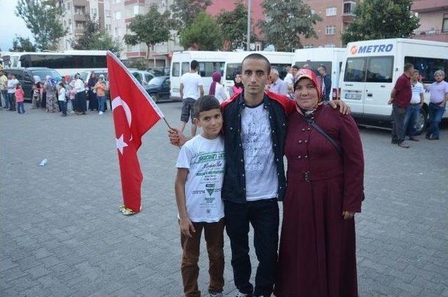 Asker Adayları Vatani Göreve Uğurlanıyor