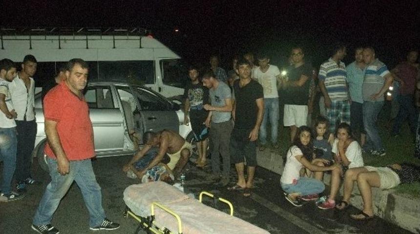 Antalya&rsquo;da Trafik Kazası: 5 Yaralı