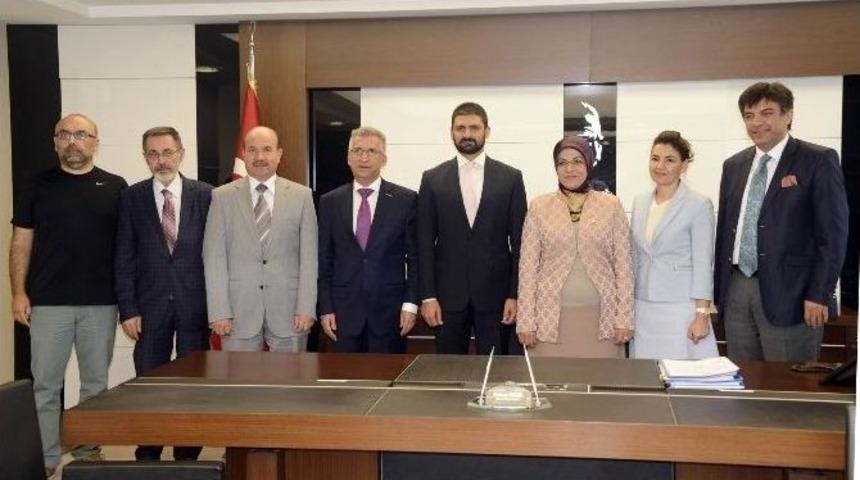 Kktc&rsquo;li Bakandan Başkan Toru&rsquo;ya Ziyaret