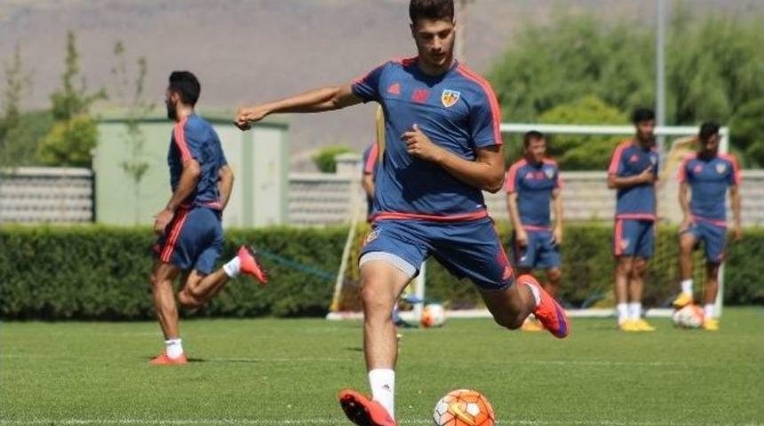 Kayserispor Hazırlıklarını S&uuml;rd&uuml;r&uuml;yor
