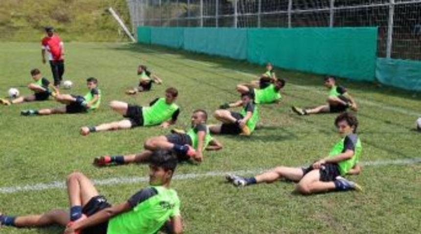 Van B&uuml;y&uuml;kşehir Belediyespor&rsquo;un Bolu Kampı Devam Ediyor