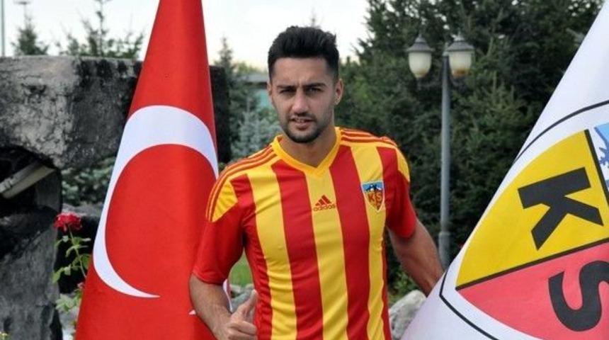 Kayserispor Mustafa Akbaş&rsquo;ı Renklerine Bağladı